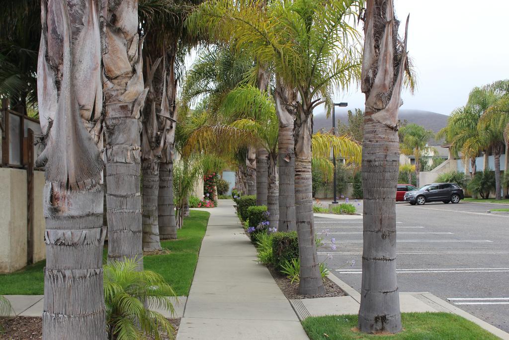 O'Cairns Inn And Suites Lompoc ภายนอก รูปภาพ