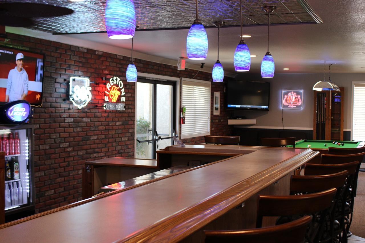 O'Cairns Inn And Suites Lompoc ภายนอก รูปภาพ