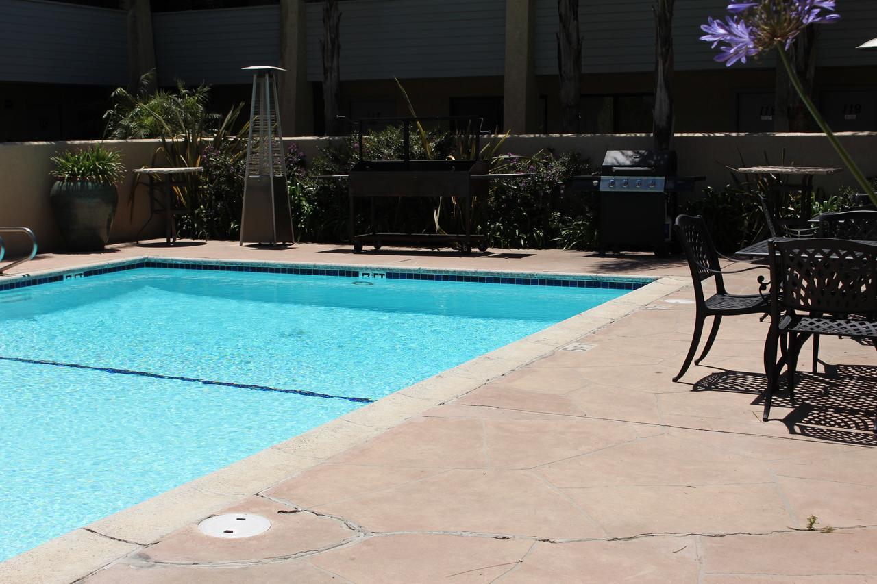 O'Cairns Inn And Suites Lompoc ภายนอก รูปภาพ