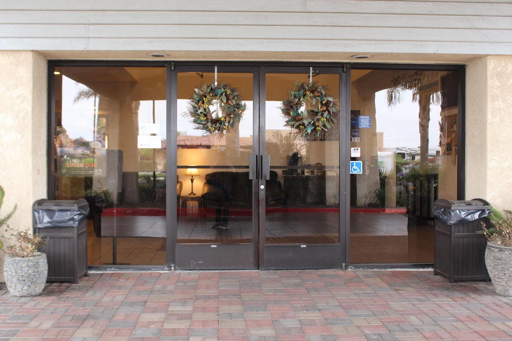 O'Cairns Inn And Suites Lompoc ภายนอก รูปภาพ