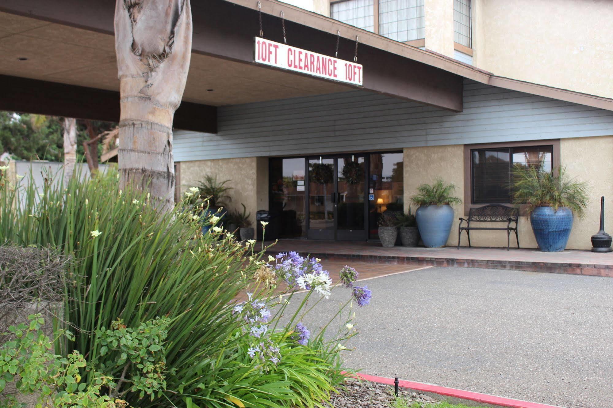 O'Cairns Inn And Suites Lompoc ภายนอก รูปภาพ